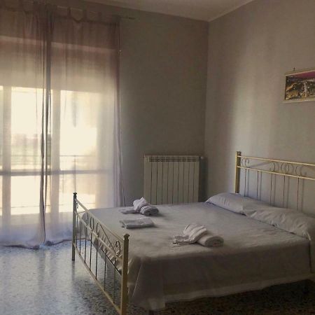 La Casa Del Re Borbone Apartment Наполи Екстериор снимка