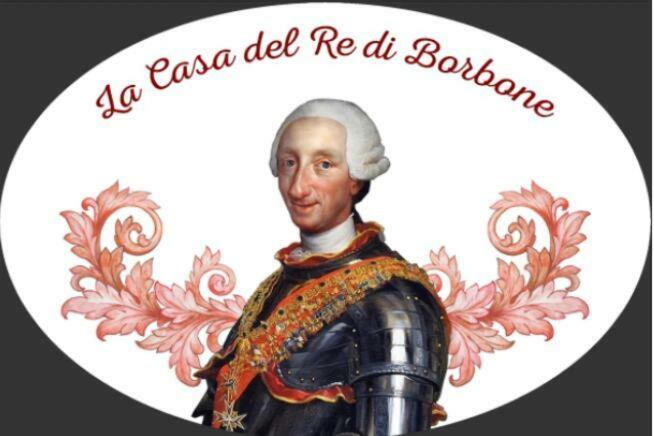 La Casa Del Re Borbone Apartment Наполи Екстериор снимка