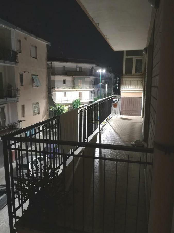 La Casa Del Re Borbone Apartment Наполи Екстериор снимка