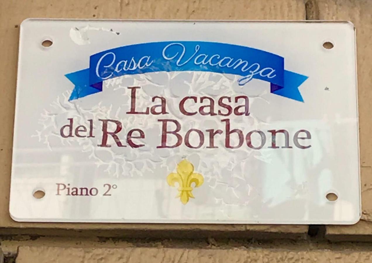 La Casa Del Re Borbone Apartment Наполи Екстериор снимка